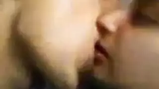 عاهات الجامعة تزامن الشفاه على قضبان صلبة كبيرة