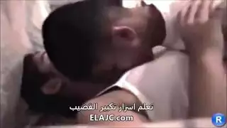 زوجان مصريان متزوجان في فيلم جنسي منزلي صريح