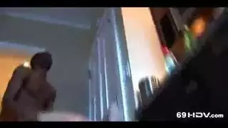 ديوث تونسي جايب اسود ينيك مراتو