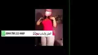 إباحية شرق أوسطية صريحة: رقصة فتاة ممتلئة بحركات جنسية واضحة