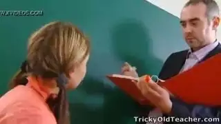 الاستاذ والطالبة الفاشلة السكسي ومقايضة النجاح يممارسة السكس معها