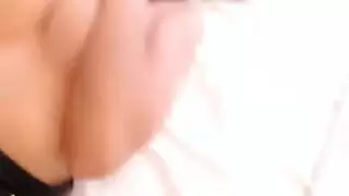 كوجر شقراء كبيرة الحلمتين تُمارس الجنس بخشونة في الحمام