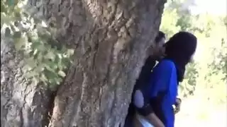 تدليك جنسي يؤدي إلى جماع عنيف وإنزال داخل المهبل