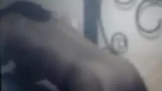 أولاد وقحون يبلعون ويتم اختبارهم في جلسة جنس صريح