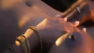 ملكة التورك الهندية ذات الأثداء الكبيرة في ماراثون إباحي