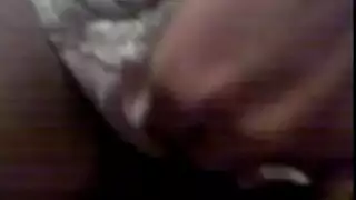 محترفة مصرية شابة في الجنس المهبلي العميق والمص