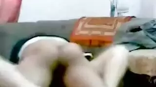 جلسة تدريب قاسية لفتاة محجبة مثيرة