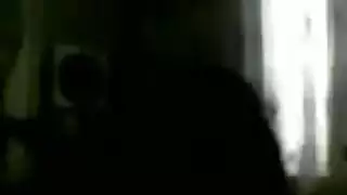 تركب نادين أحمد بقوة وتتوسل لقضيبه عميقاً في مؤخرتها