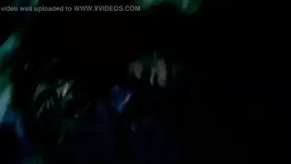 جنس شرجي مكثف وقوف: قذف عميق في مؤخرتها المرتدية ثونغ