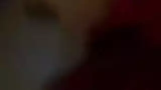 بنت صغيره بسن