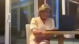 استمناء صنم ناضجة المعلم