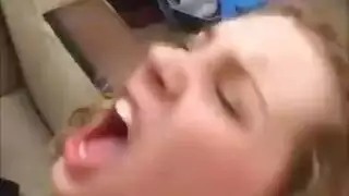 علبة طلابية صريحة: عدة زبابات تنيك طالبة مستعدة