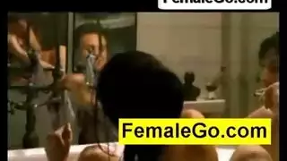 حبيبة شابة خائنة تمتلىء بحيوانات الأصدقاء في مشهد جماعي صريح