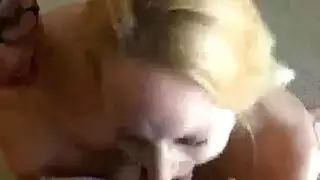 ثلاثي صعب: متعة تفحيط مهبل حلو ومبلل