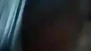 قحبة جزائرية تتناك و تعيط
