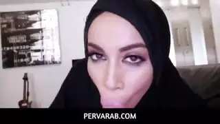 عرب بتخون