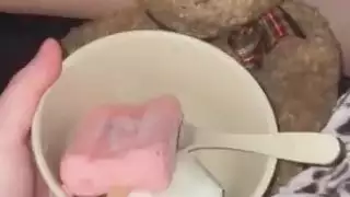 المرة الأولى لفتاة عربية عذراء: بي بي سي قاسي في الولايات المتحدة