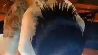 شم اقدام اثنين كلاب