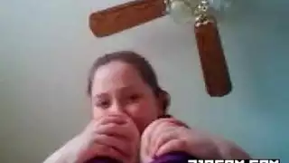 مترجم عربي شاب يغتصب فتاة بالعنف و هيا تترجاه ان يتركها