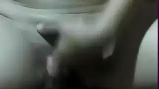 فتاة كاميرا تُمارس الجنس بقوة وهي تئن من أجلك