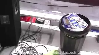 زوجة ملكة الجنس الفموي تحب نكك الحلق وحفر المهبل بقوة