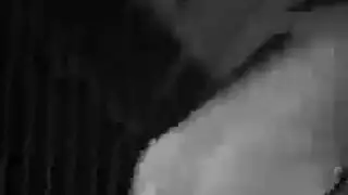 ثملة ومستعدة: عاهرة حفلات عارية تماماً