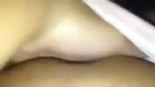 سكس مصريه تلعب في كسها بخيارة