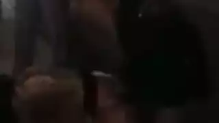 حارس أمن فقير يركع ويتوسل لوجه مليء بالسائل المنوي