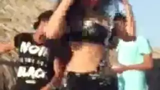 الرقص الشرقي المثير لصافيناز ينتهي بقذف داخلي